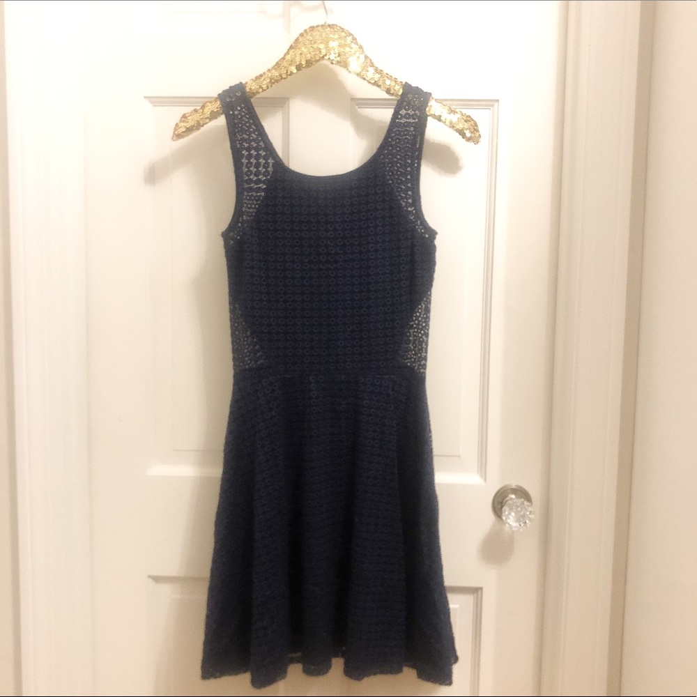 NWOT Lord & Taylor Eyelet Sleeveless Dress -Size M